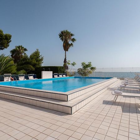 Hotel Delfino Taranto Eksteriør billede
