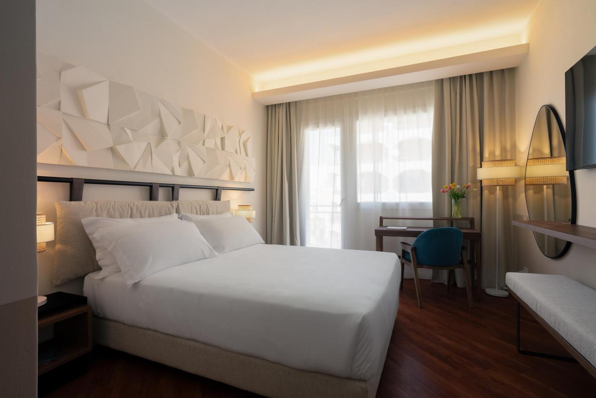 Hotel Delfino Taranto Eksteriør billede
