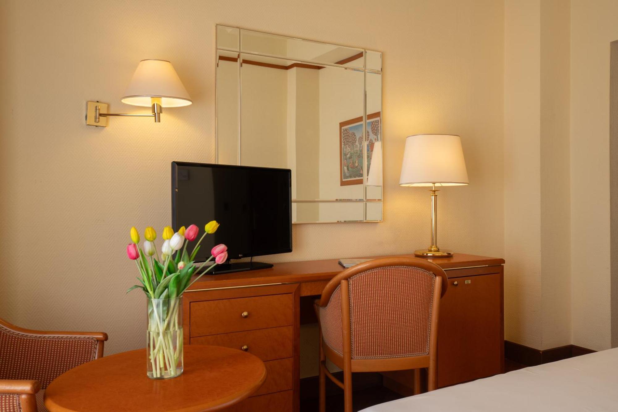 Hotel Delfino Taranto Eksteriør billede